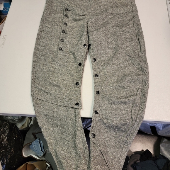 JW Los Angeles Grey Buttoned Leg And Front Design Pants Curved Leg - Picture 3 of 6
